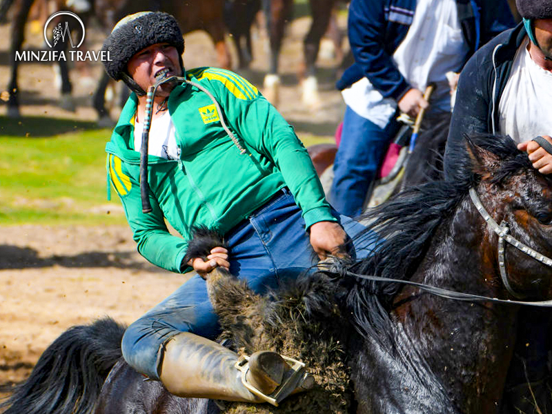 Folk games in Uzbekistan - Kupkari