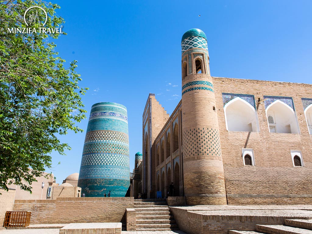 Spring tour in Uzbekistan: getting to know the oriental color in eight days
