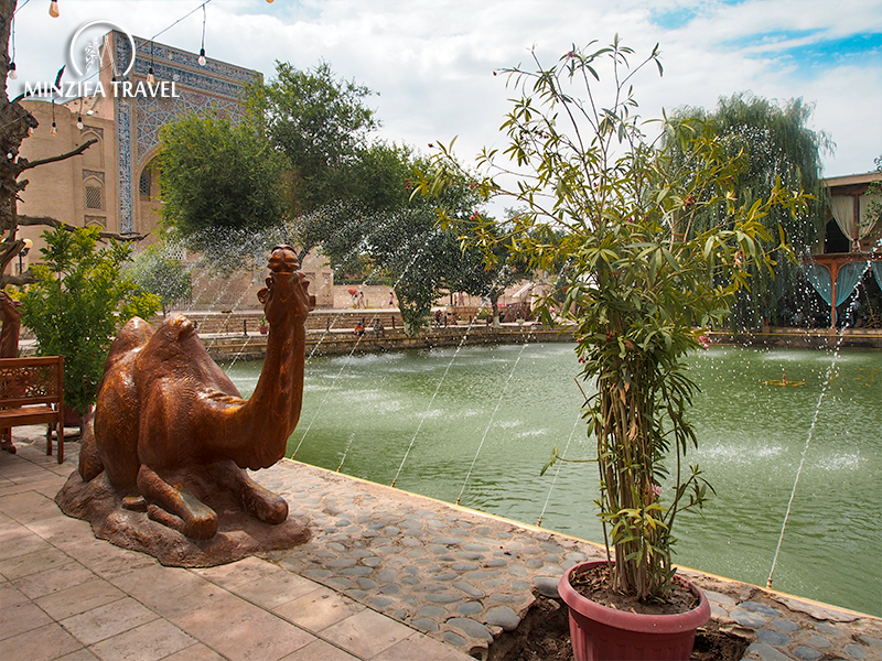 Why tourists choose a tour to Bukhara
