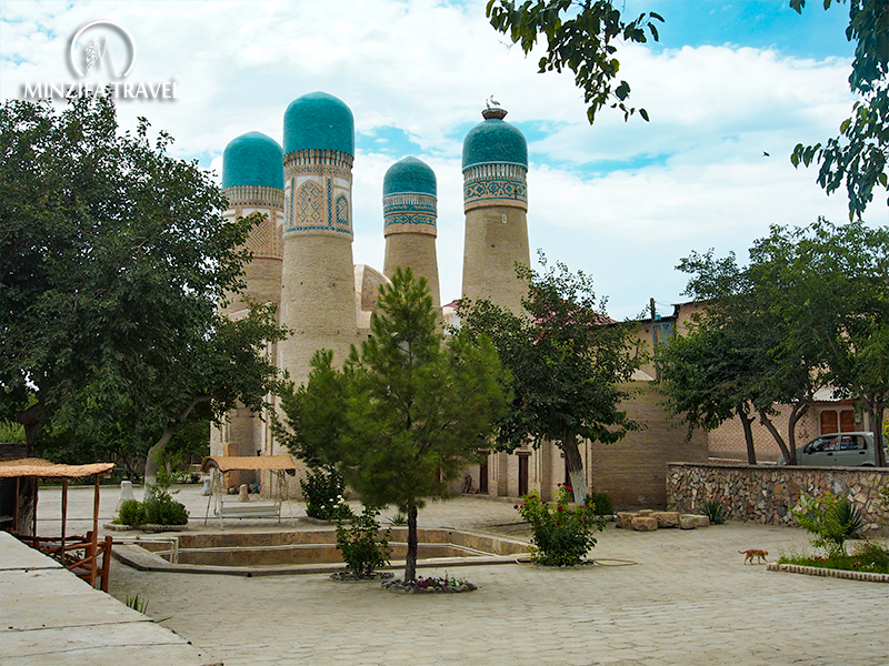 Why tourists choose a tour to Bukhara
