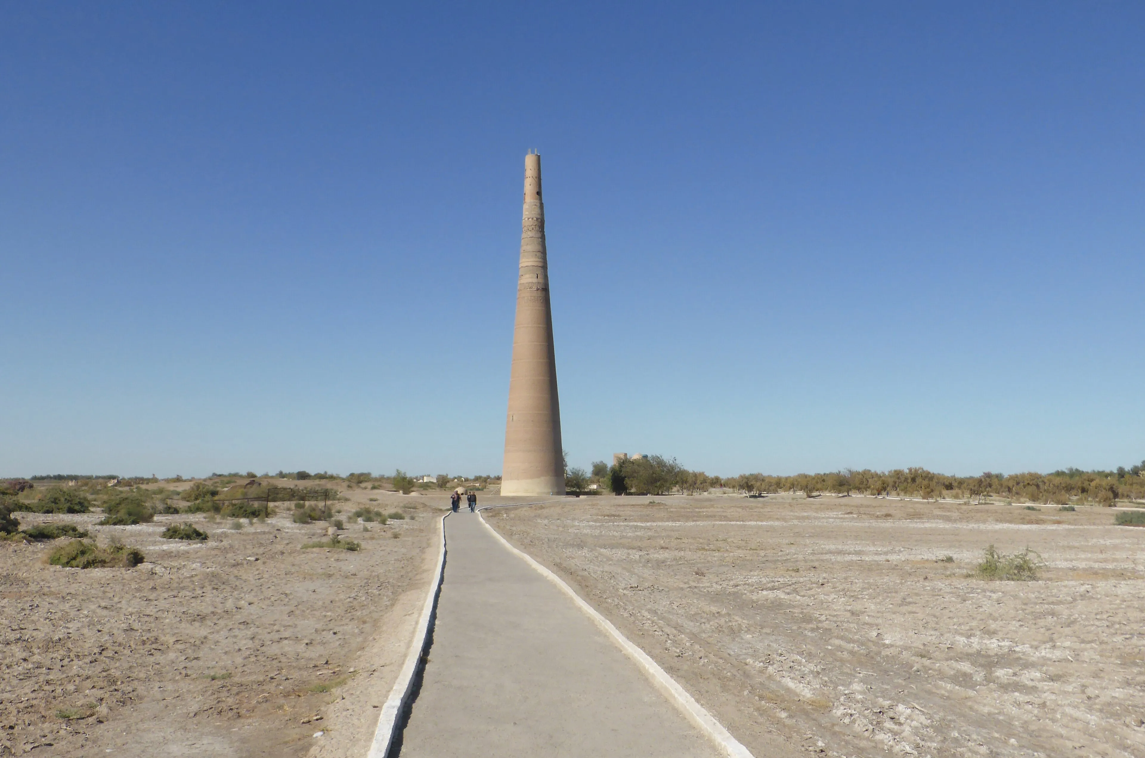 Kutlug Timur Minaret Kunya Urgench